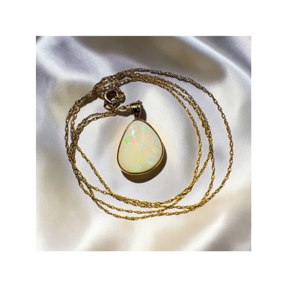 VINTAGE- 10K Gold -Natural Opal Necklace -19